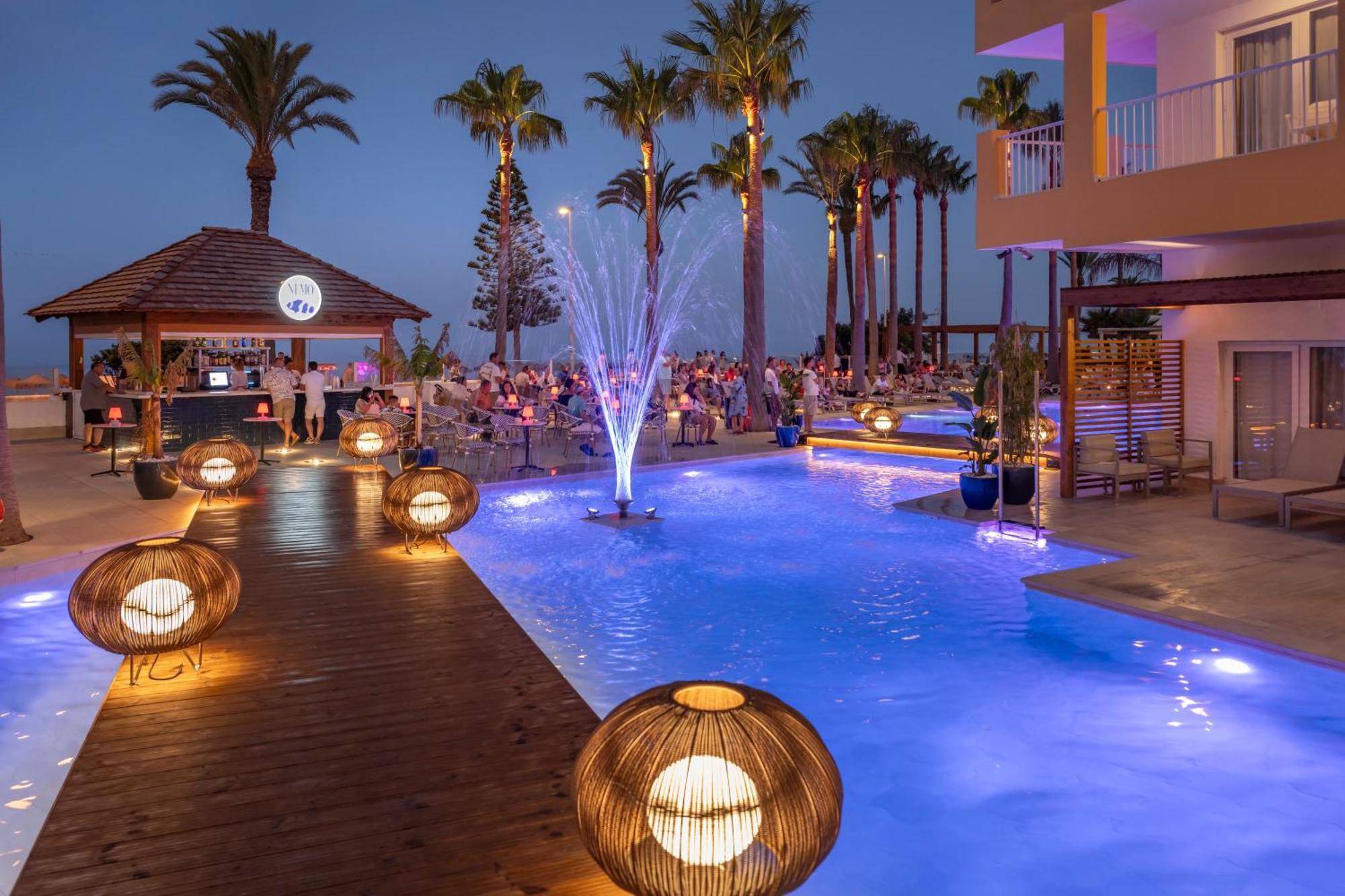 Mediterraneo Bay Hotel & Resort Roquetas de Mar Dış mekan fotoğraf